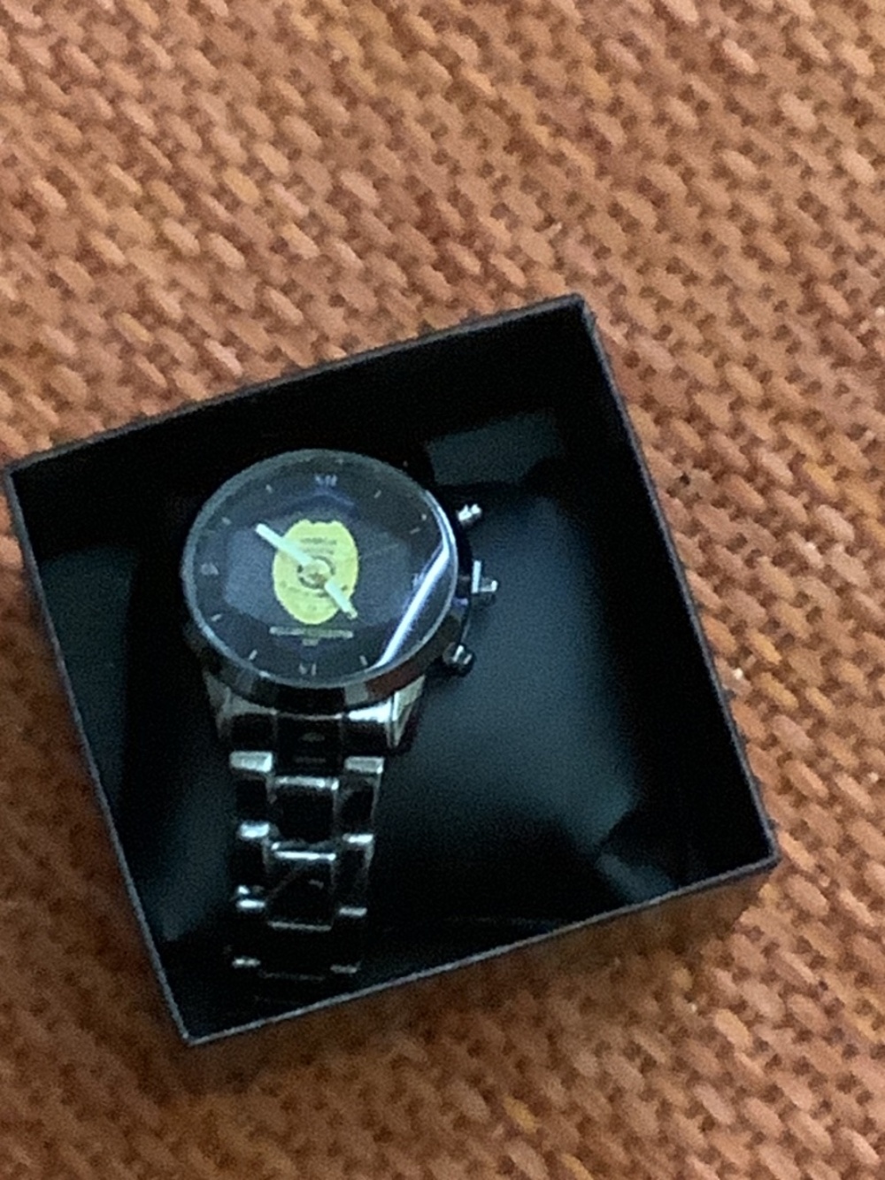 Random pull watches
